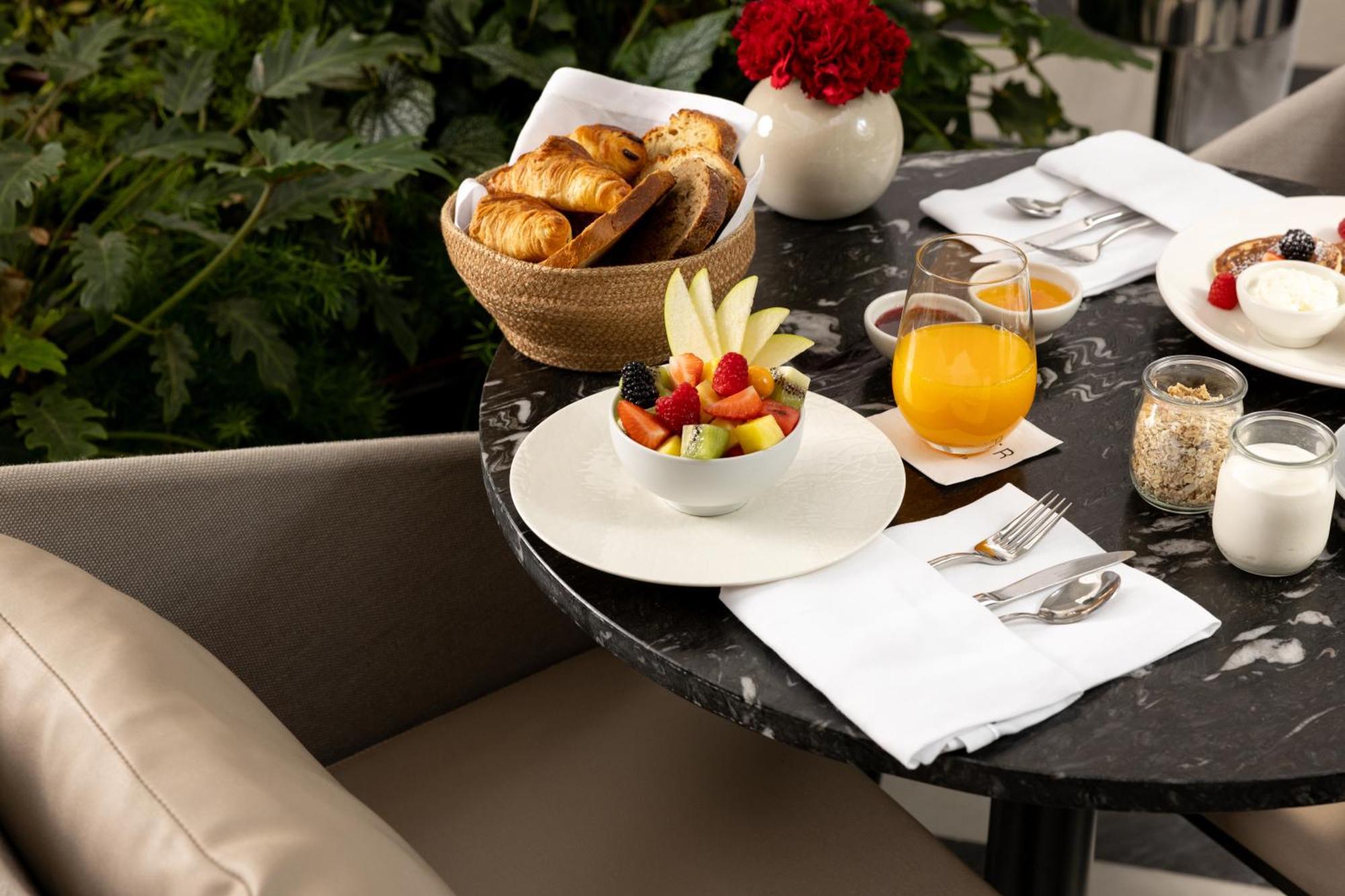 Mercer Plaza Sevilla 5 Gl Ngoại thất bức ảnh